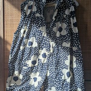 Floral Sleeveless Blouse